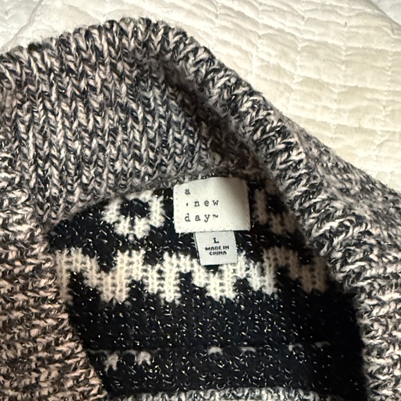 a new day Cream & Black 'CHEERS!' Fair Isle Turtleneck Sweater - Picture 2 of 4